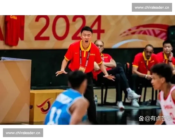 巅峰对决引爆全场激情两强争锋焦点赛事看点全面解析与关键球员表现深度观察